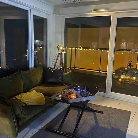 Meyzieu : Superbe Appartement Tres Cosy. Ngoại thất bức ảnh